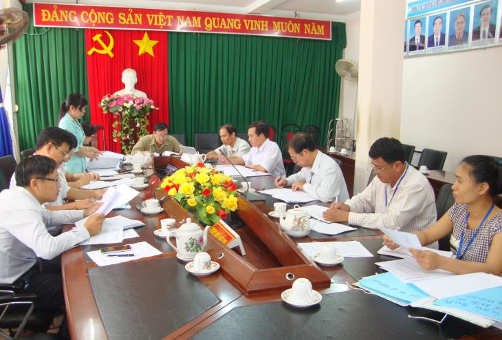 Hội đồng nhân dân huyện Tân Châu giám sát công tác đào tạo, sắp xếp, bố trí việc làm cho cán bộ, công chức theo Đề án vị trí việc làm  